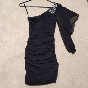 One shoulder black bodycon dress